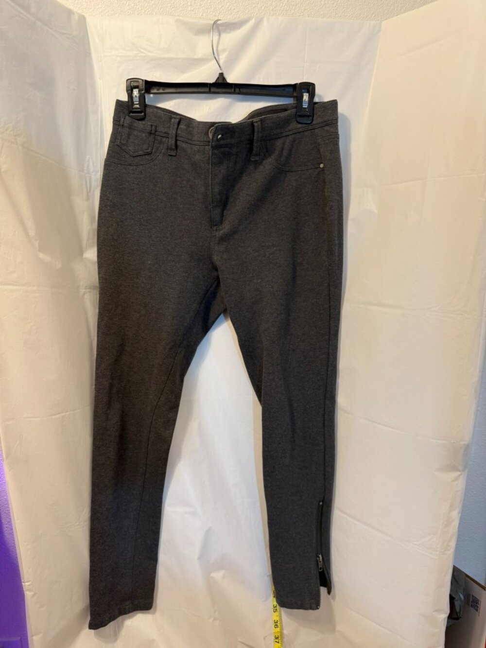DKNY Jeans Charcoal Grey Ankle Zip Pants Size 8 | Skinny Leg Biker Style Trouser